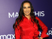 Consuelo Duval denuncia rechazo a su hijo en Hollywood por “ser demasiado guapo”