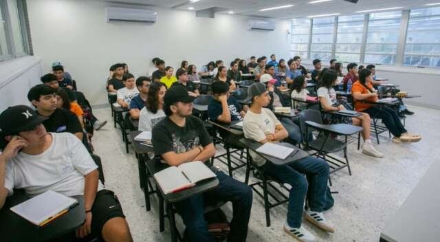 Más de 218 mil estudiantes de la UANL regresan a clases